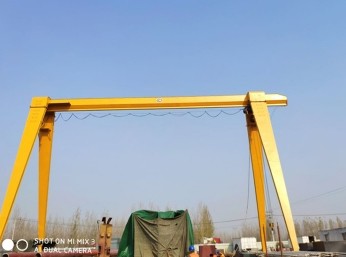 山东龙辉起重龙门吊