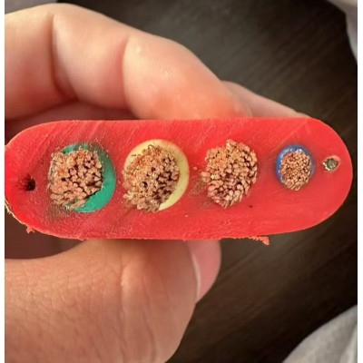 河南光翼起重机红色扁电缆线带钢丝-